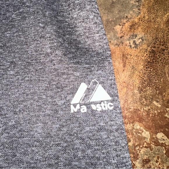 Pittsburgh Penguins NHL Hockey Black Gray Majestic Baseball Style Shirt Sz Small - Picture 7 of 9